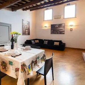 Apartment Experience, Rome