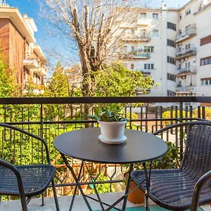 Apartment St Peter Cozy 2 Bdr With Garage, Rome