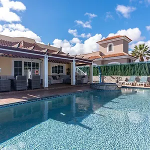 https://comfortable-family-house-with-pool-and-jacuzzi.in-canary-islands.com
