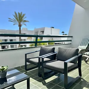 https://the-best-location-las-amricas-parking.in-canary-islands.com